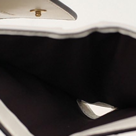 COACH SMALL WALLET IN SIGNATURE CANVAS NWOT - Picture 8 of 8